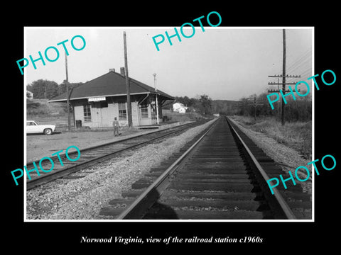 OLD LARGE HISTORIC PHOTO OF NORWOOD VIRGINIA, THE RAILROAD STATION c1960