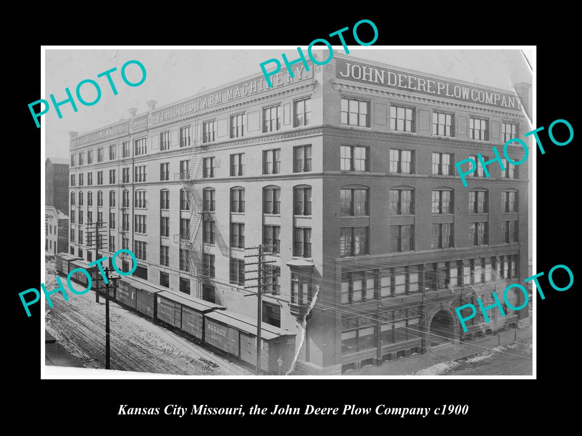 OLD LARGE HISTORIC PHOTO OF KANSAS CITY MISSOURI, THE JOHN DEERE PLOW Co c1900