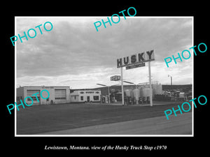 OLD LARGE HISTORIC PHOTO OF LEWISTOWN MONTANA, THE HUSKY TRUCK STOP c1970