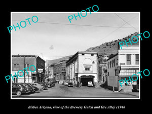 OLD LARGE HISTORIC PHOTO OF BISBEE ARIZONA, THE BREWERY GULCH & ORE ALLEY c1940