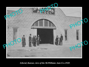 OLD LARGE HISTORIC PHOTO OF LIBERAL KANSAS, THE McWILLIAMS AUTO GARAGE c1920