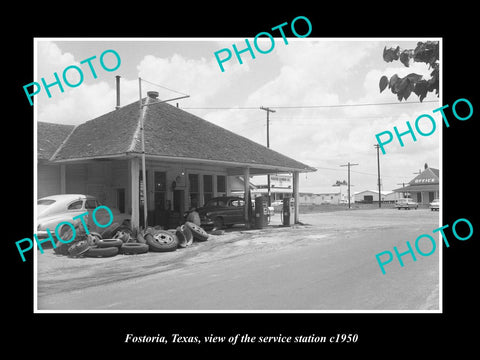 OLD LARGE HISTORIC PHOTO OF FOSTORIA TEXAS, VIEW OF THE GAS STATION c1950