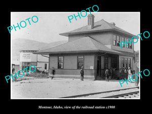 OLD LARGE HISTORIC PHOTO OF MONTOUR IDAHO, THE RAILROAD DEPOT STATION c1900