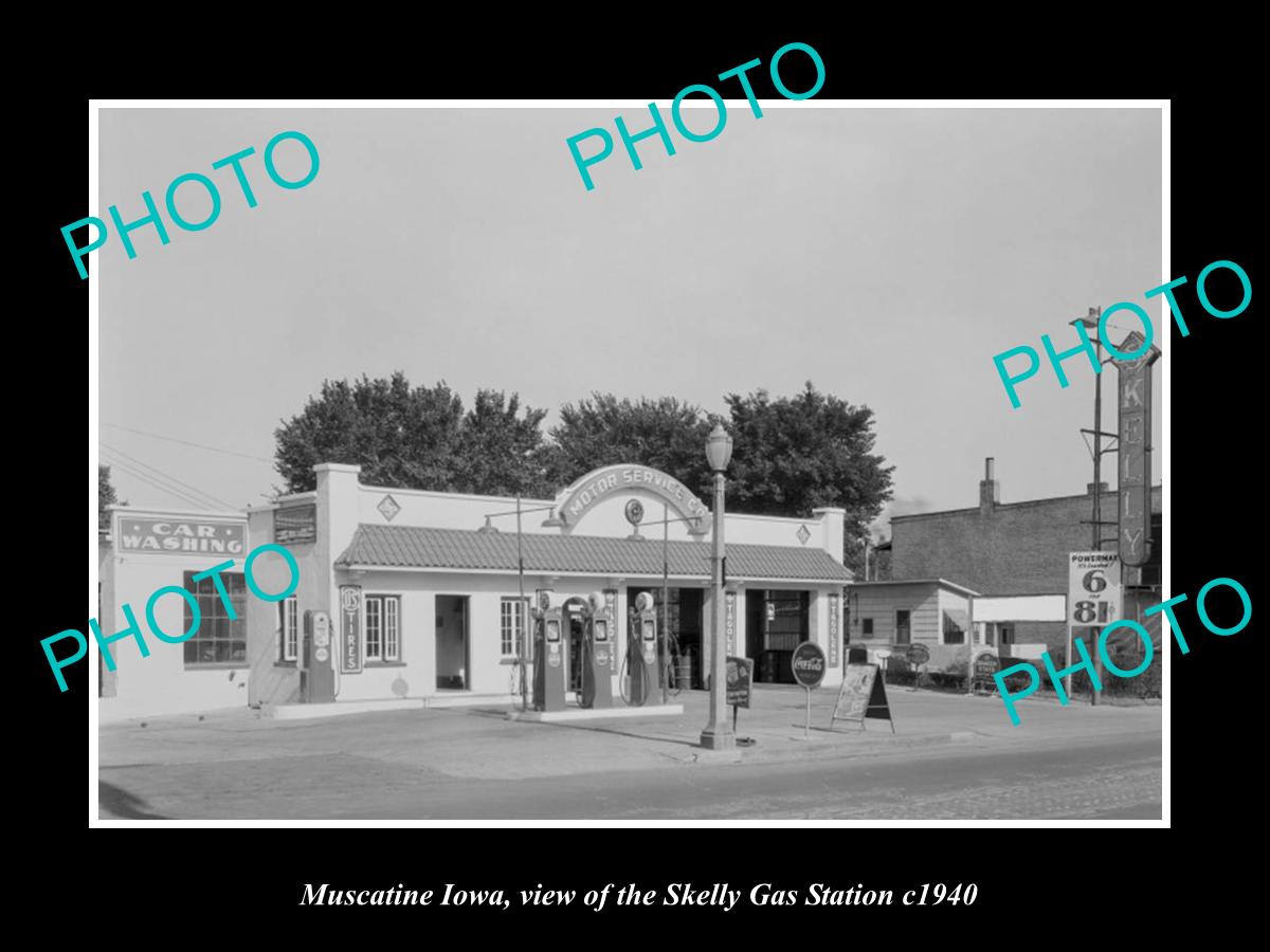 OLD LARGE HISTORIC PHOTO OF MUSCATINE IOWA, THE SKELLY GAS STATION c1940