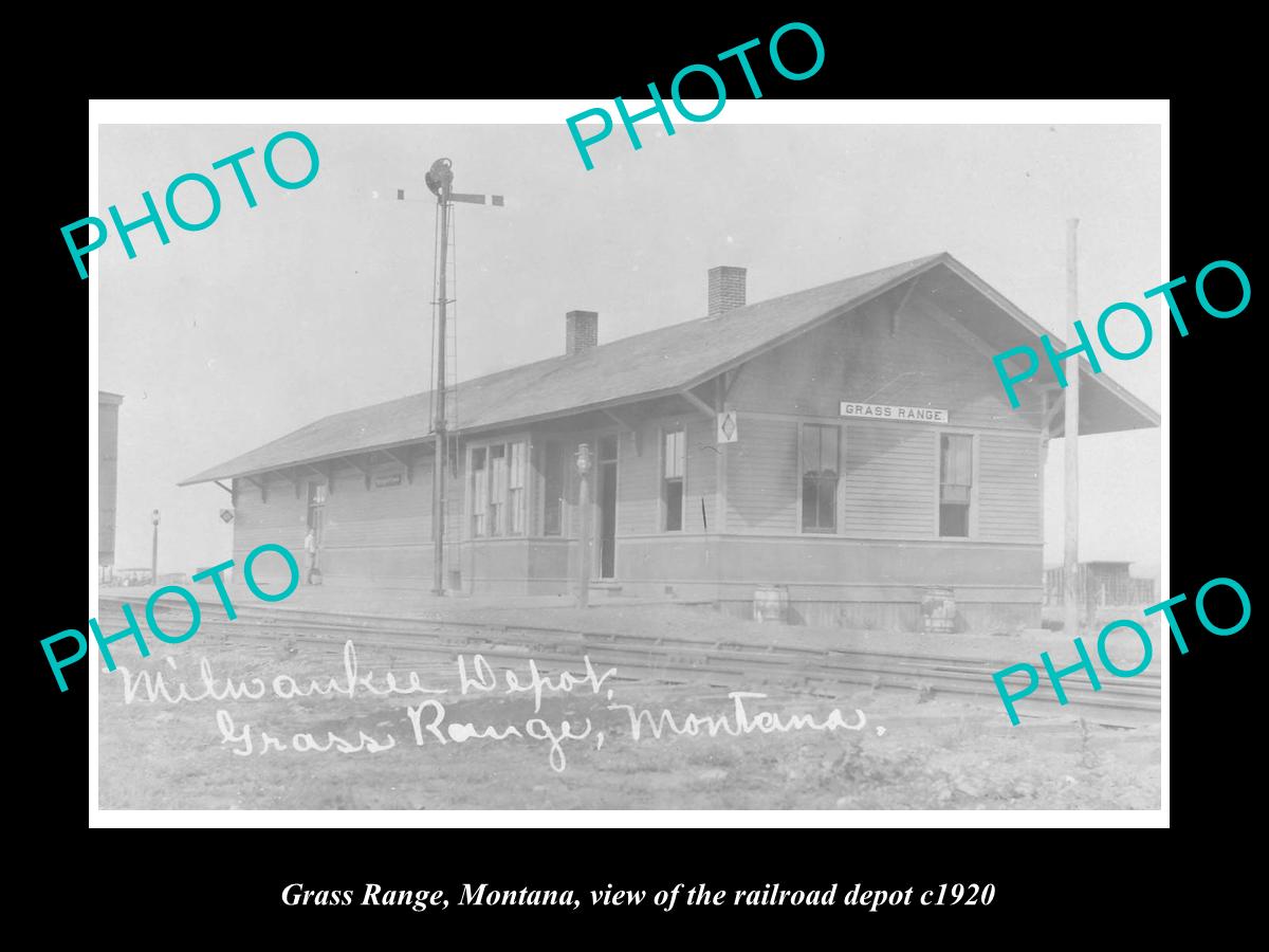 OLD LARGE HISTORIC PHOTO OF GRASS RANGE MONTANA, THE RAILROAD DEPOT c1920