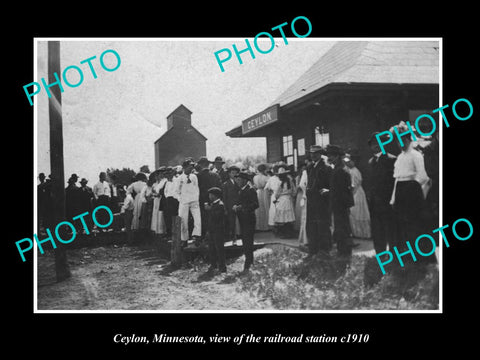 OLD LARGE HISTORIC PHOTO OF CEYLON MINNESOTA, VIEW OF THE RAILROAD STATION c1910