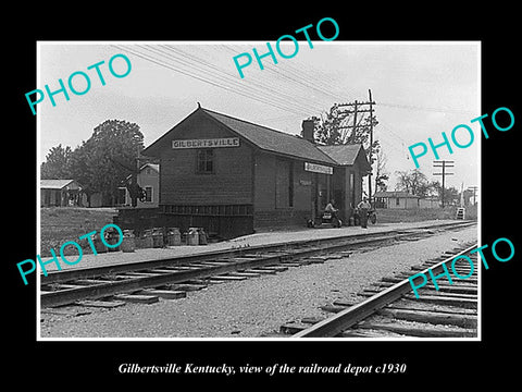 OLD LARGE HISTORIC PHOTO OF GILBERTSVILLE KENTUCKY, THE RAILROAD STATION c1930