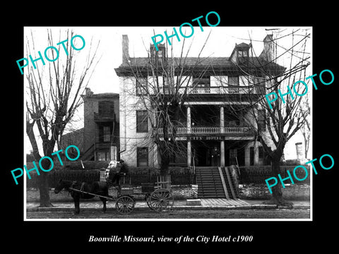 OLD LARGE HISTORIC PHOTO OF BOONVILLE MISSOURI, VIEW OF THE CITY HOTEL c1900