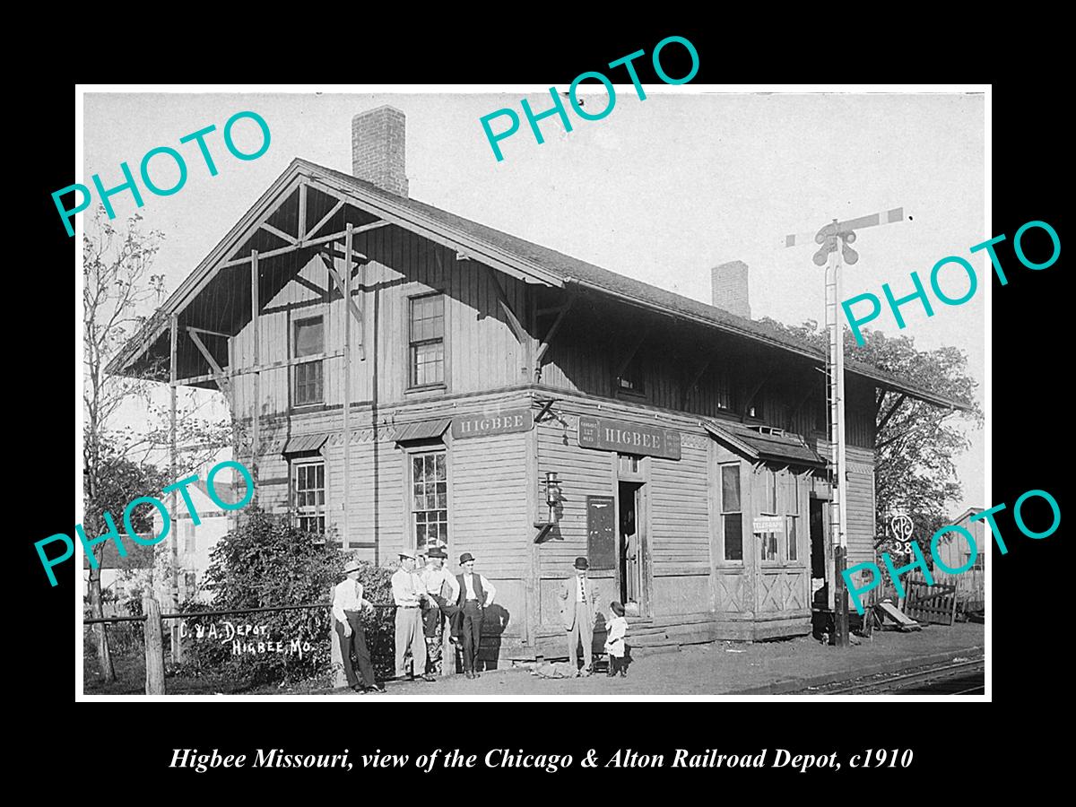 OLD LARGE HISTORIC PHOTO OF HIGBEE MISSOURI, THE CA RAILROAD DEPOT STATION c1910