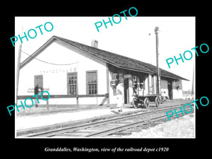 OLD LARGE HISTORIC PHOTO OF GRANDDALLES WASHINGTON RAILROAD DEPOT STATION c1920