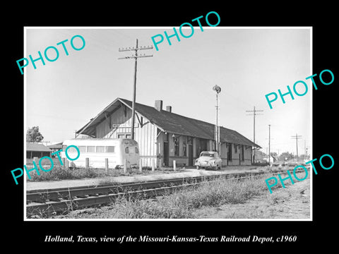 OLD LARGE HISTORIC PHOTO OF HOLLAND TEXAS, THE RAILROAD DEPOT STATION c1960