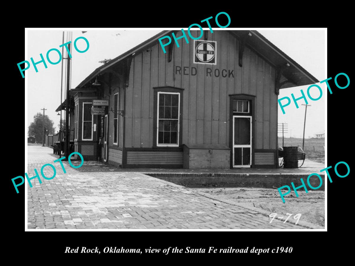 OLD LARGE HISTORIC PHOTO OF RED ROCK OKLAHOMA, THE RAILROAD DEPOT STATION c1940