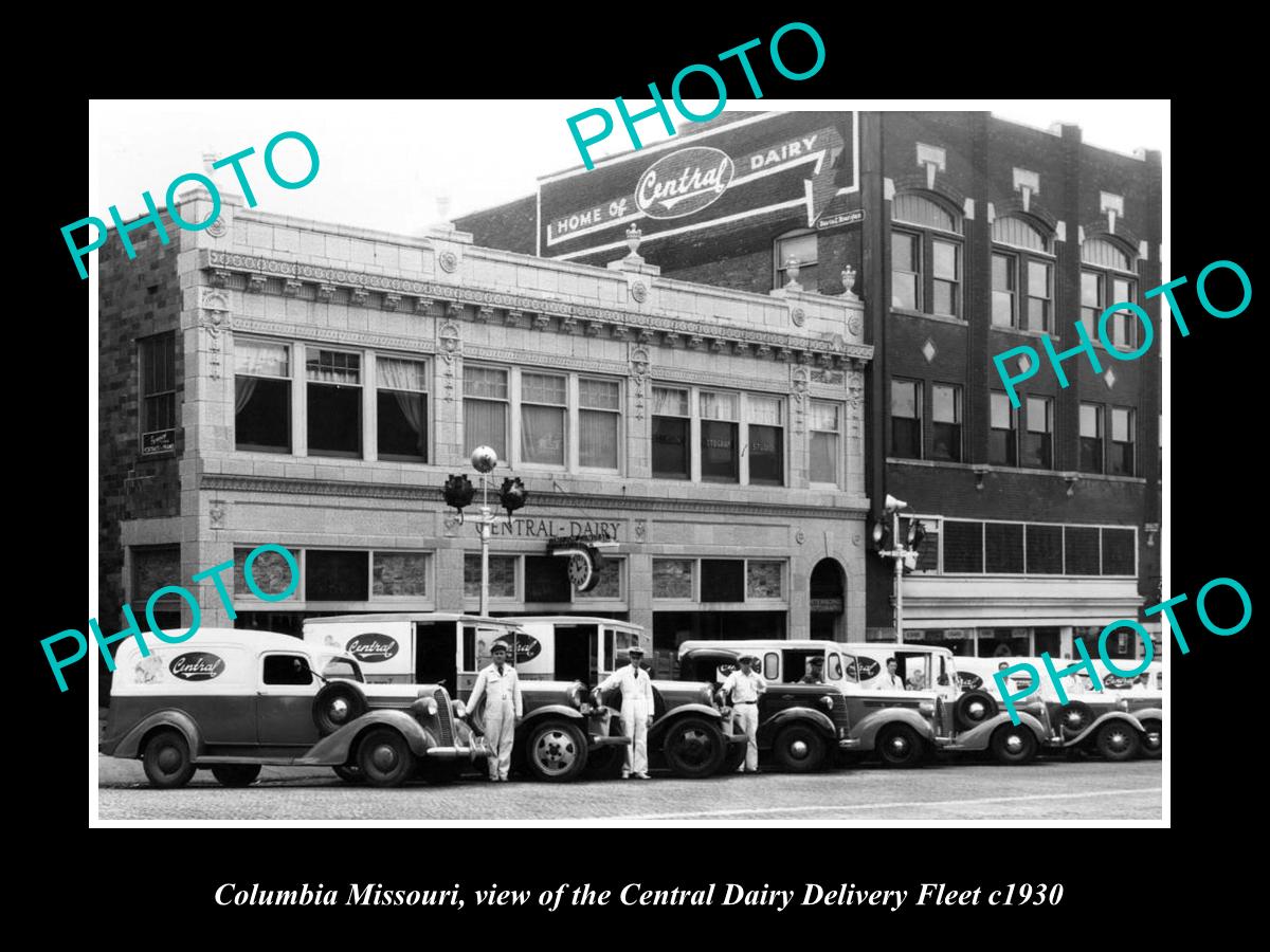 OLD LARGE HISTORIC PHOTO OF COLUMBIA MISSOURI, THE CENTRAL DAIRY CAR FLEET c1930