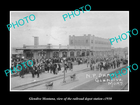 OLD LARGE HISTORIC PHOTO OF GLENDIVE MONTANA, THE RAILROAD DEPOT STATION c1930