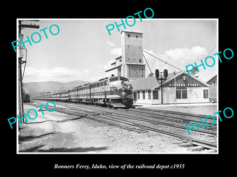 OLD LARGE HISTORIC PHOTO OF BONNERS FERRY IDAHO, THE RAILROAD DEPOT STATION 1955