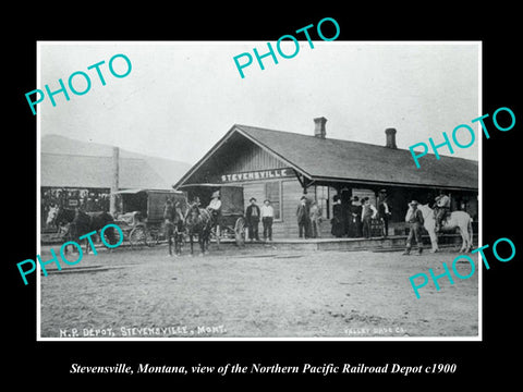 OLD LARGE HISTORIC PHOTO OF STEVENSVILLE MONTANA, THE NP RAILROAD STATION c1900