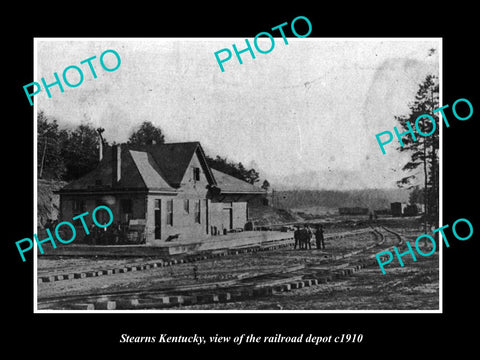 OLD LARGE HISTORIC PHOTO OF STEARNS KENTUCKY, VIEW OF  RAILROAD DEPOT c1910