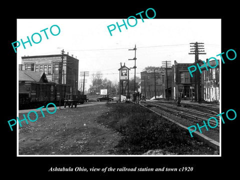 OLD LARGE HISTORIC PHOTO OF ASHTABULA OHIO, THE TOWN & RAILROAD DEPOT c1920