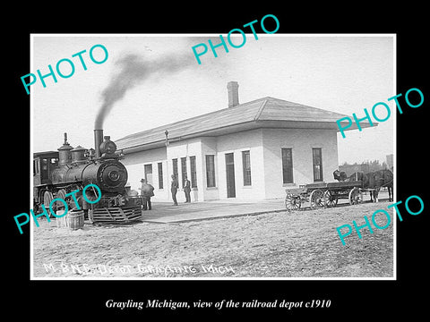 OLD LARGE HISTORIC PHOTO OF GRAYLING MICHIGAN, THE RAILROAD DEPOT c1910