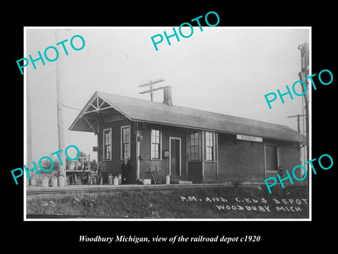 OLD LARGE HISTORIC PHOTO OF WOODBURY MICHIGAN, THE RAILROAD DEPOT c1920