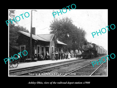 OLD LARGE HISTORIC PHOTO OF ASHLEY OHIO, THE RAILROAD DEPOT STATION c1900