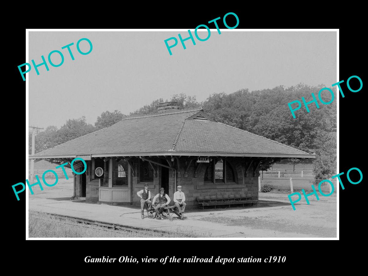 OLD LARGE HISTORIC PHOTO OF GAMBIER OHIO, THE RAILROAD DEPOT STATION c1910