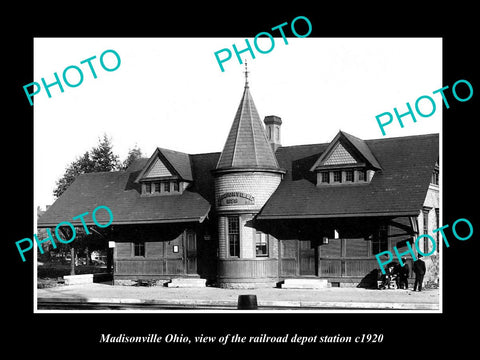 OLD LARGE HISTORIC PHOTO OF MADISONVILLE OHIO, THE RAILROAD DEPOT STATION c1920