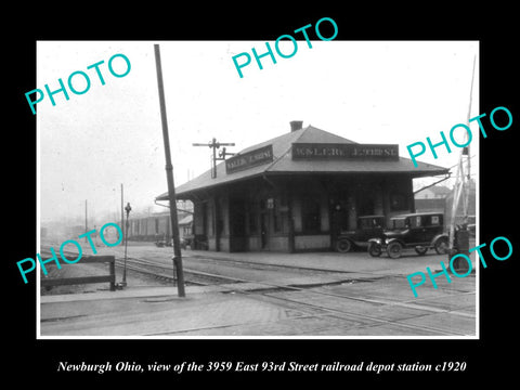 OLD LARGE HISTORIC PHOTO OF NEWBURGH OHIO, THE RAILROAD DEPOT STATION c1920