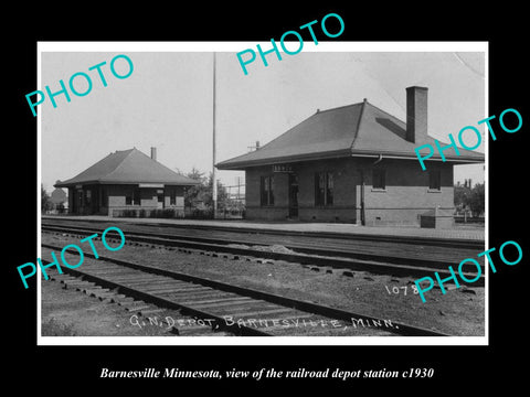 OLD LARGE HISTORIC PHOTO OF BARNESVILLE MINNESOTA, THE RAILROAD STATION c1930