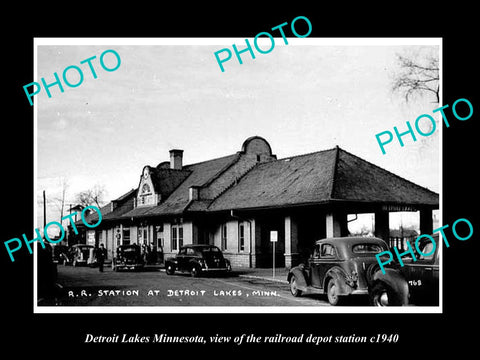 OLD LARGE HISTORIC PHOTO OF DETROIT LAKES MINNESOTA, THE RAILROAD STATION c1940