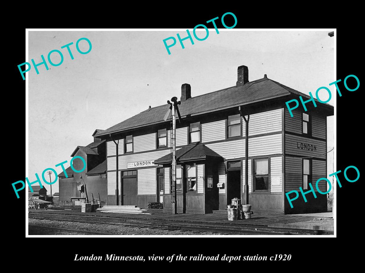 OLD LARGE HISTORIC PHOTO OF LONDON MINNESOTA, THE RAILROAD DEPOT STATION c1920