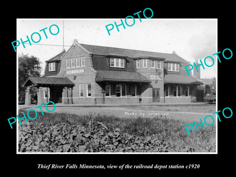 OLD LARGE HISTORIC PHOTO OF THIEF RIVER FALLS MINNESOTA RAILROAD STATION c1920