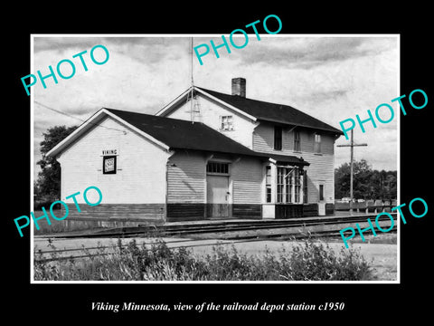 OLD LARGE HISTORIC PHOTO OF VIKING MINNESOTA, THE RAILROAD DEPOT STATION c1950