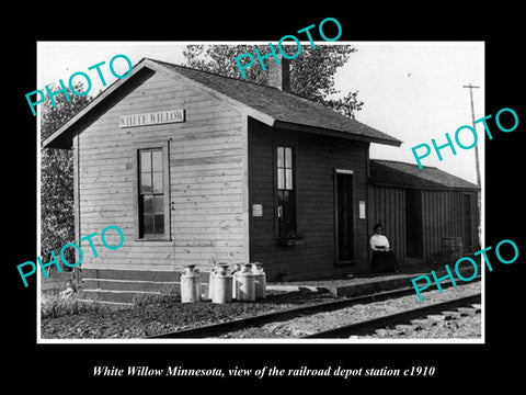 OLD LARGE HISTORIC PHOTO OF WHITE WILLOW MINNESOTA, THE RAILROAD STATION c1910