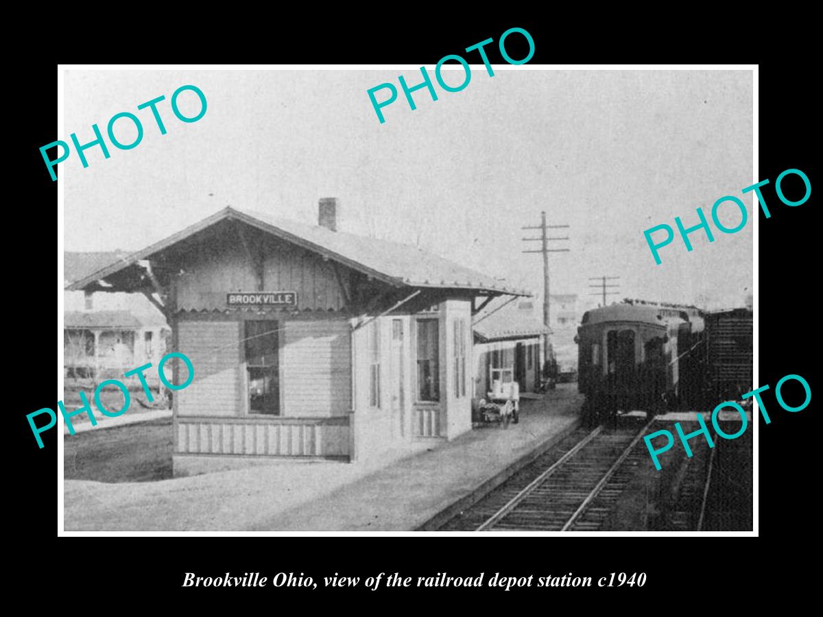 OLD LARGE HISTORIC PHOTO OF BROOKVILLE OHIO, THE RAILROAD DEPOT STATION c1940