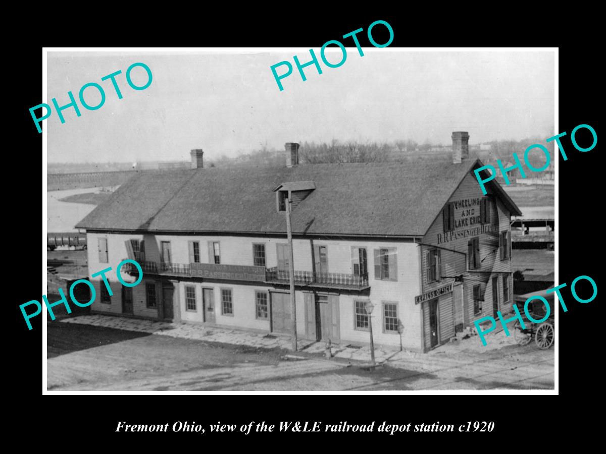 OLD LARGE HISTORIC PHOTO OF FREMONT OHIO, THE RAILROAD DEPOT STATION c1920