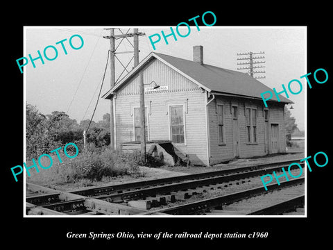 OLD LARGE HISTORIC PHOTO OF GREEN SPRINGS OHIO, THE RAILROAD DEPOT STATION c1960