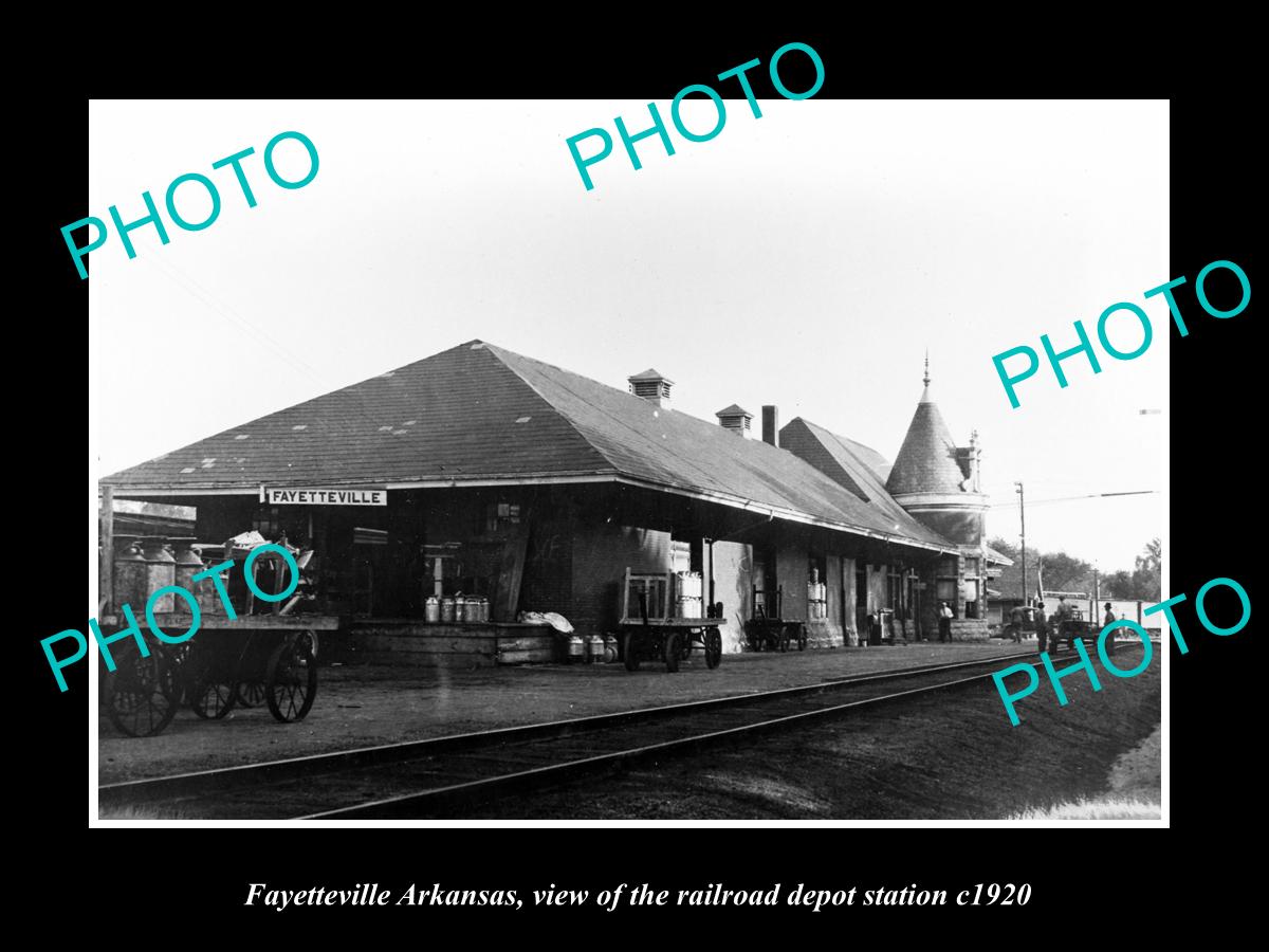 OLD LARGE HISTORIC PHOTO OF FAYETTEVILLE ARKANSAS, THE RAILROAD STATION c1920