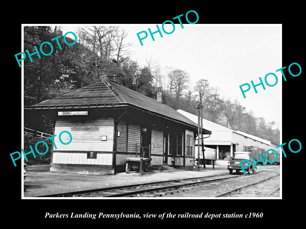 OLD HISTORIC PHOTO OF PARKERS LANDING PENNSYLVANIA, THE RAILROAD STATION c1960