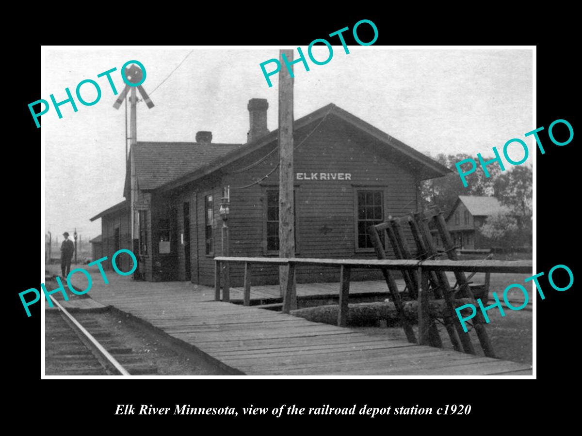 OLD LARGE HISTORIC PHOTO OF ELK RIVER MINNESOTA, THE RAILROAD DEPOT STATION 1920