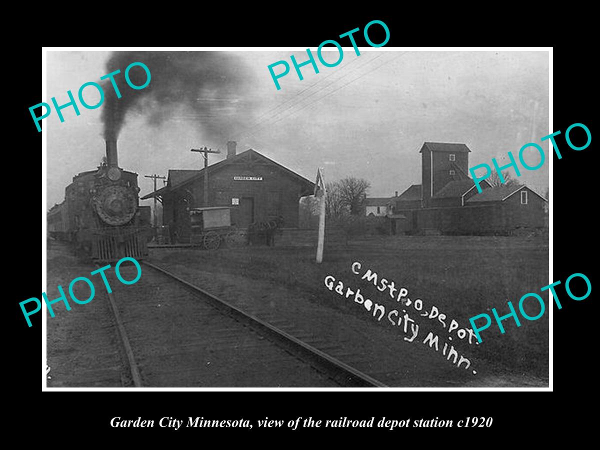 OLD LARGE HISTORIC PHOTO OF GARDEN CITY MINNESOTA, RAILROAD DEPOT STATION c1920