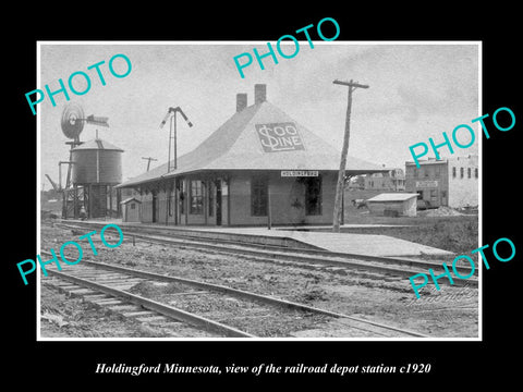 OLD LARGE HISTORIC PHOTO OF HOLDINGFORD MINNESOTA, RAILROAD DEPOT STATION c1920