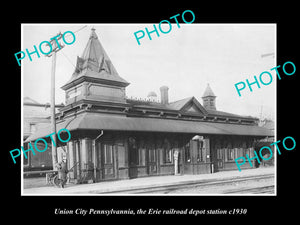 OLD LARGE HISTORIC PHOTO OF UNION CITY PENNSYLVANIA, THE RAILROAD STATION c1930