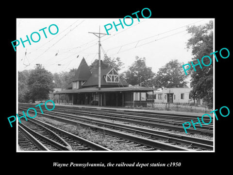 OLD LARGE HISTORIC PHOTO OF WAYNE PENNSYLVANIA, THE RAILROAD STATION c1950