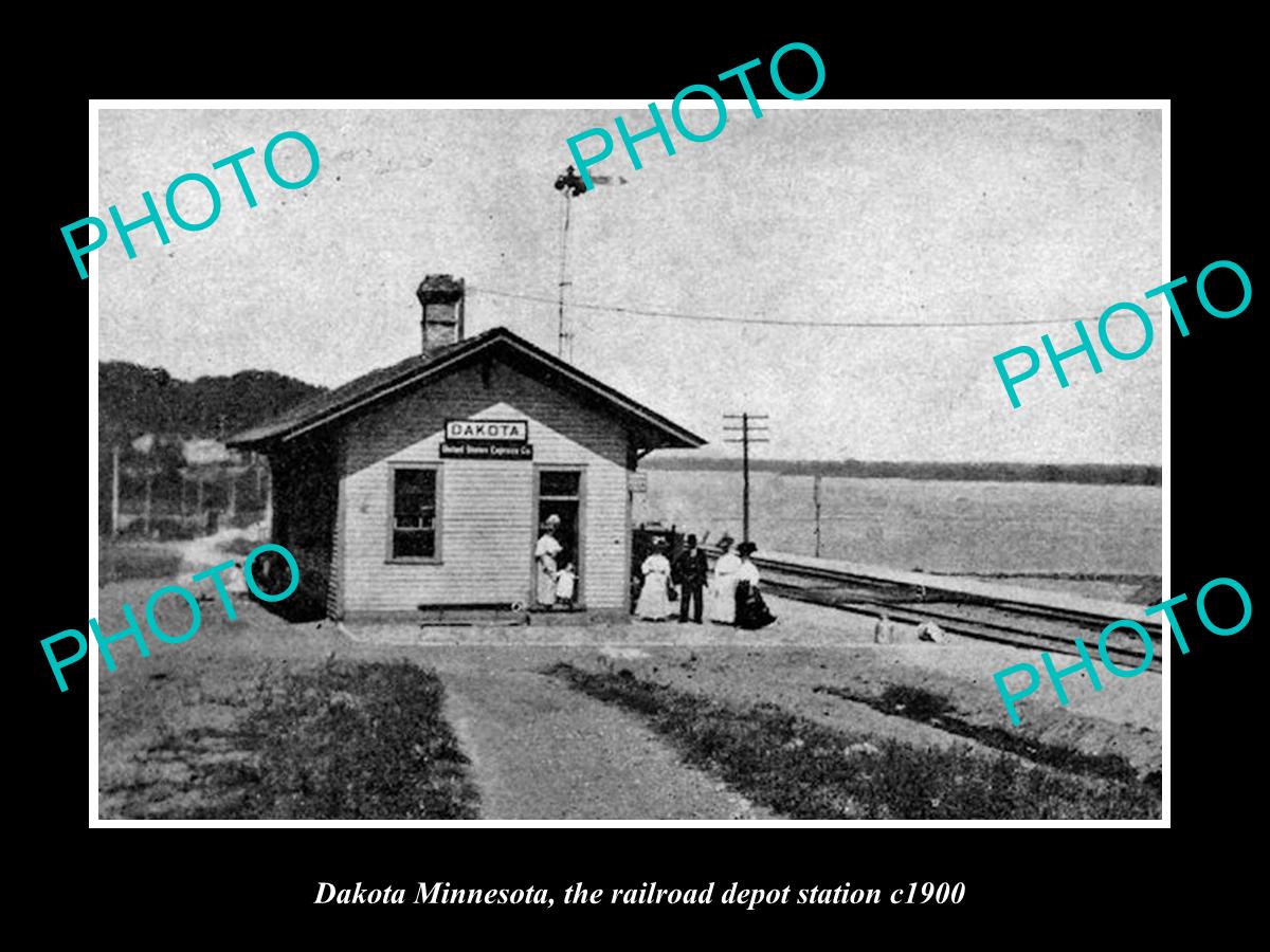 OLD LARGE HISTORIC PHOTO OF DAKOTA MINNESOTA, THE RAILROAD DEPOT STATION c1900