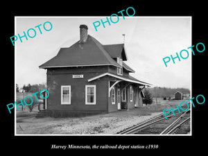 OLD LARGE HISTORIC PHOTO OF HARVEY MINNESOTA, THE RAILROAD DEPOT STATION c1930