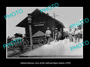 OLD LARGE HISTORIC PHOTO OF ATLANTA KANSAS, THE RAILROAD DEPOT STATION c1910