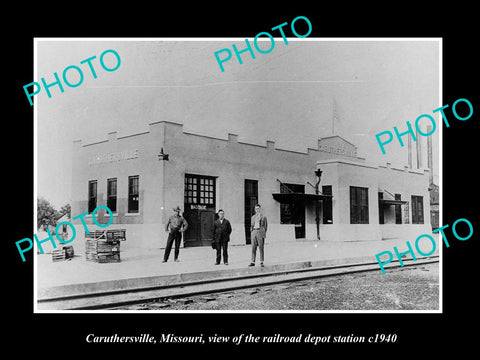 OLD LARGE HISTORIC PHOTO OF CURUTHERSVILLE MISSOURI, THE RAILROAD DEPOT c1940