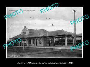 OLD LARGE HISTORIC PHOTO OF MUSKOGEE OKLAHOMA, THE RAILROAD DEPOT STATION c1920