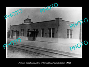 OLD LARGE HISTORIC PHOTO OF POTEAU OKLAHOMA, THE RAILROAD DEPOT STATION c1940